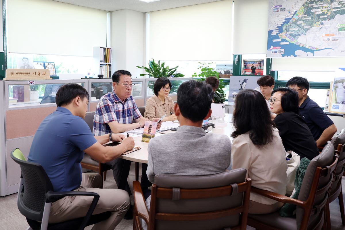 이봉관 시의원, 아쿠아펫랜드 입주기업 애로사항 청취 및 상권 활성화 방안 논의