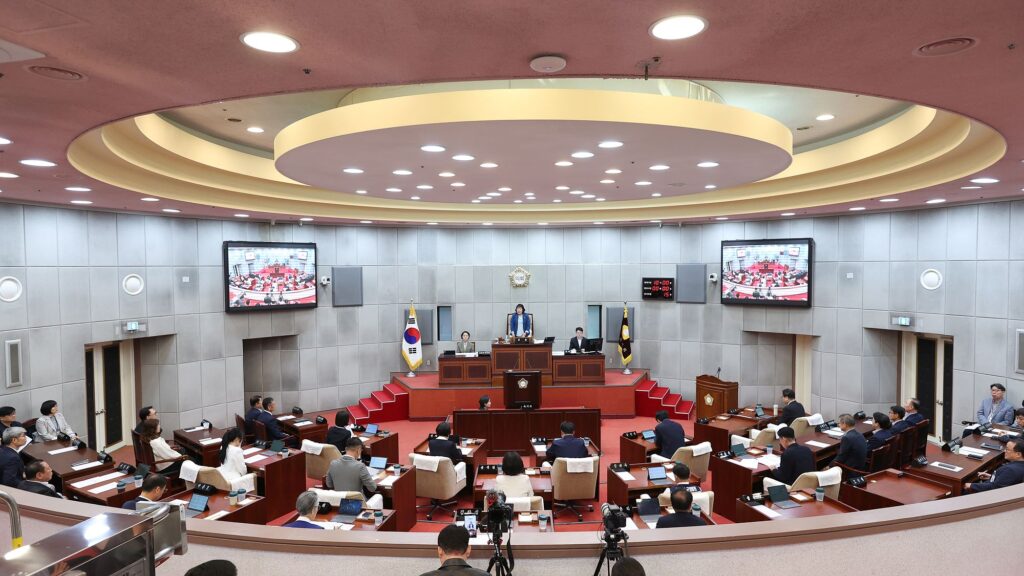 시흥시의회 임시회 5분발언…“원칙의 의정” vs “지연된 현안 질타”