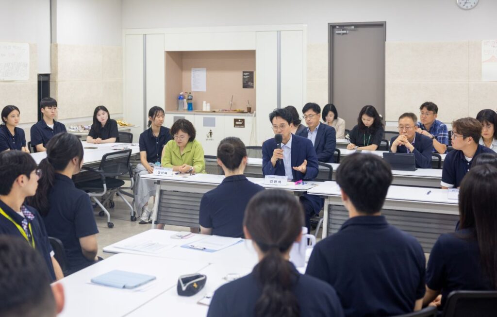 안민석 교육감 "자율이 만드는 폰 프리 스쿨…삼괴고는 대한민국의 등불"